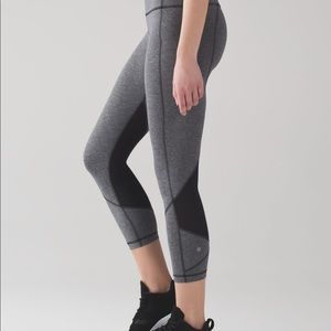 Lululemon cropped leggings with zippers